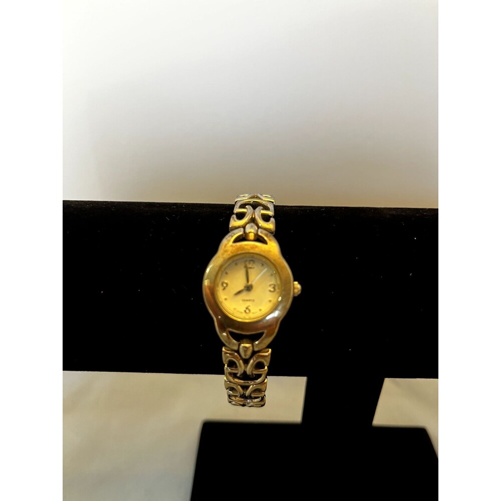 Avon Elegant Open Link Bracelet Watch 6.5-8" Silver links